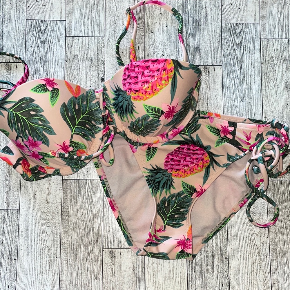 Xhilaration tropical floral print bikini EUC
